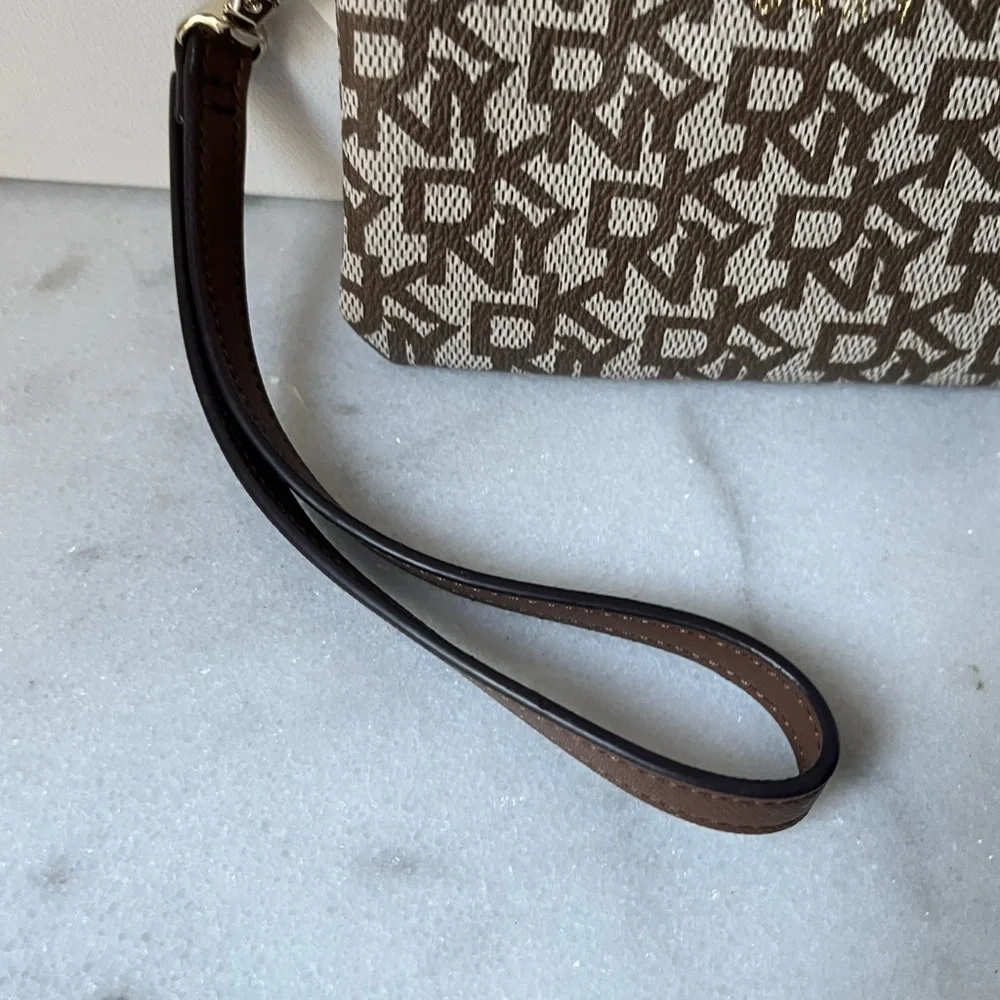 Dkny this bryant